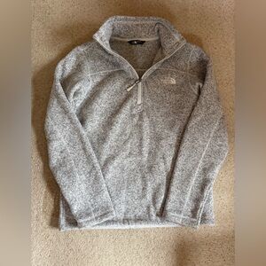 The North Face Light Gray Quarterzip Men’s Small